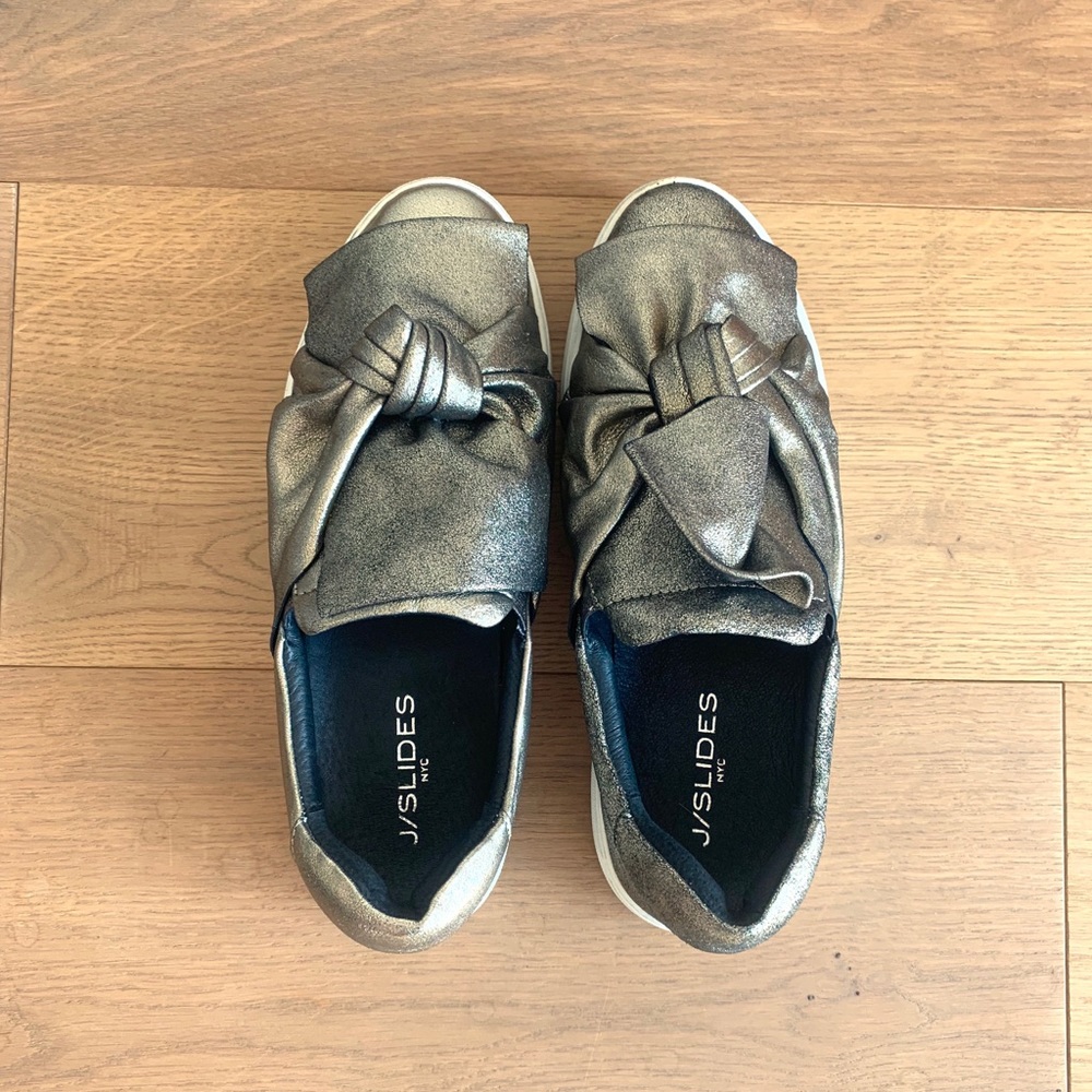 J/SLIDES Pewter Leather Audra Sneaker